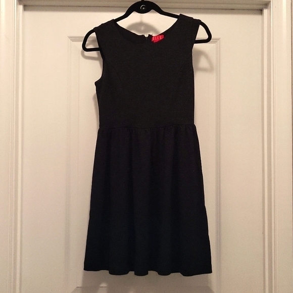 Elle Dresses & Skirts - ELLE Sleeveless Black Shimmer Dress size 4